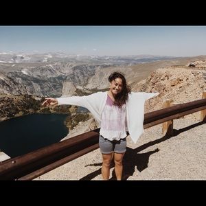 Meet your Posher, Abigail